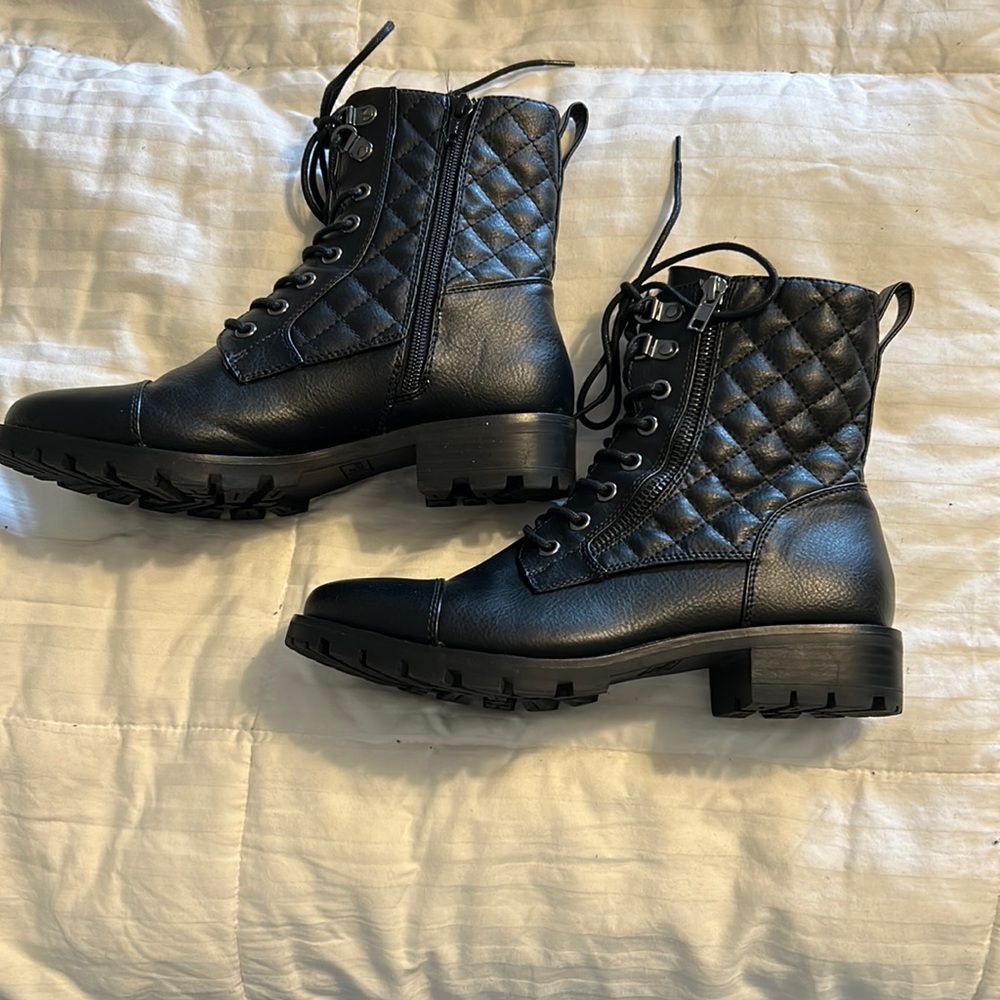 Ladies size 7.5 booties. Worn once